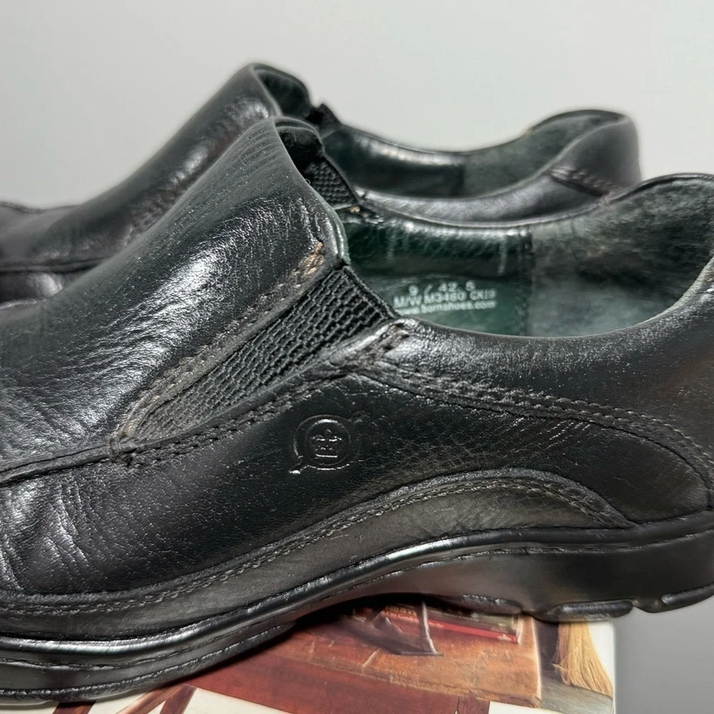 Born Men's Black Leather Size 9 Slip-On Shoes
